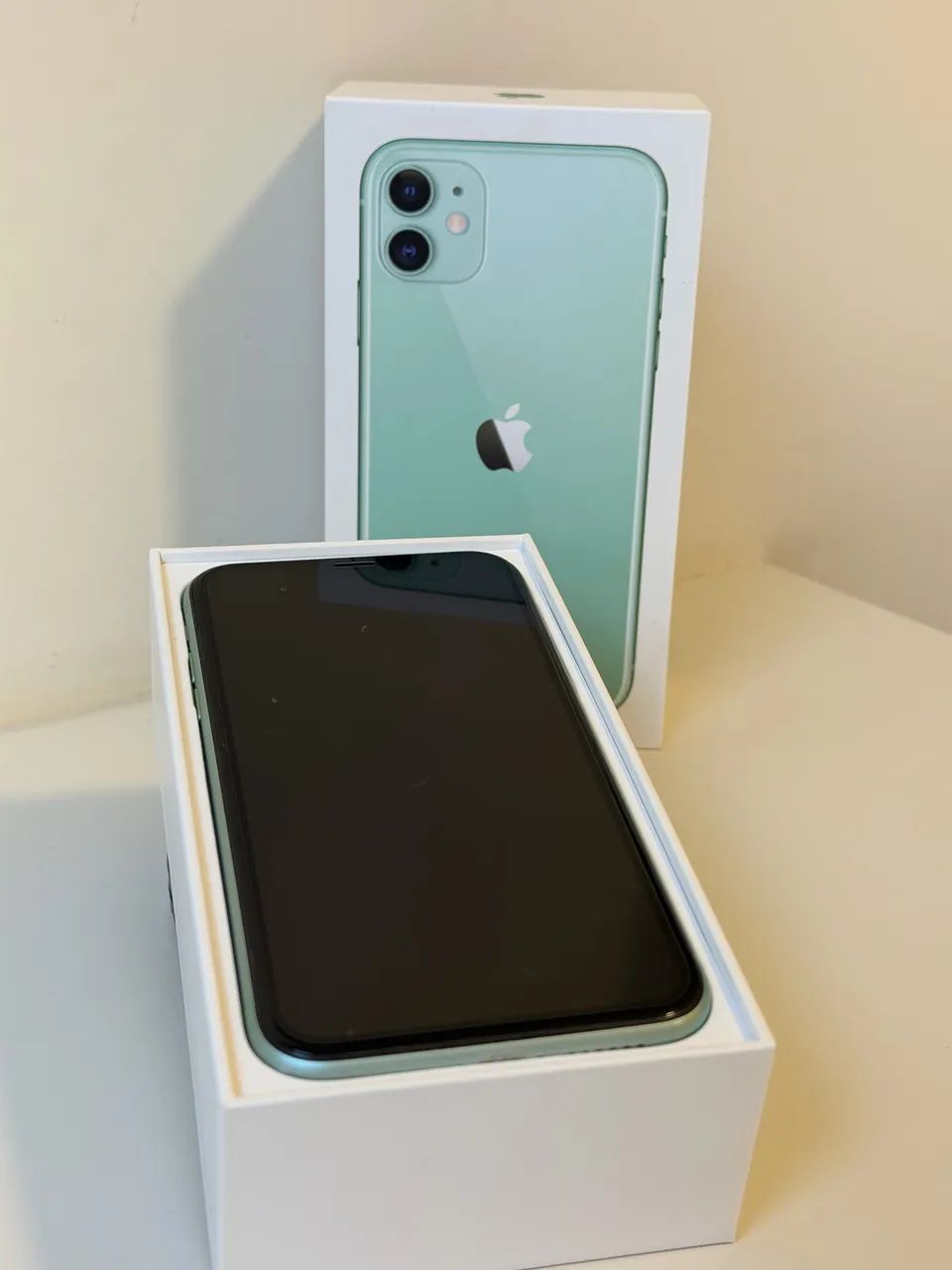 iPhone 11 verde 128gb - Foto 2