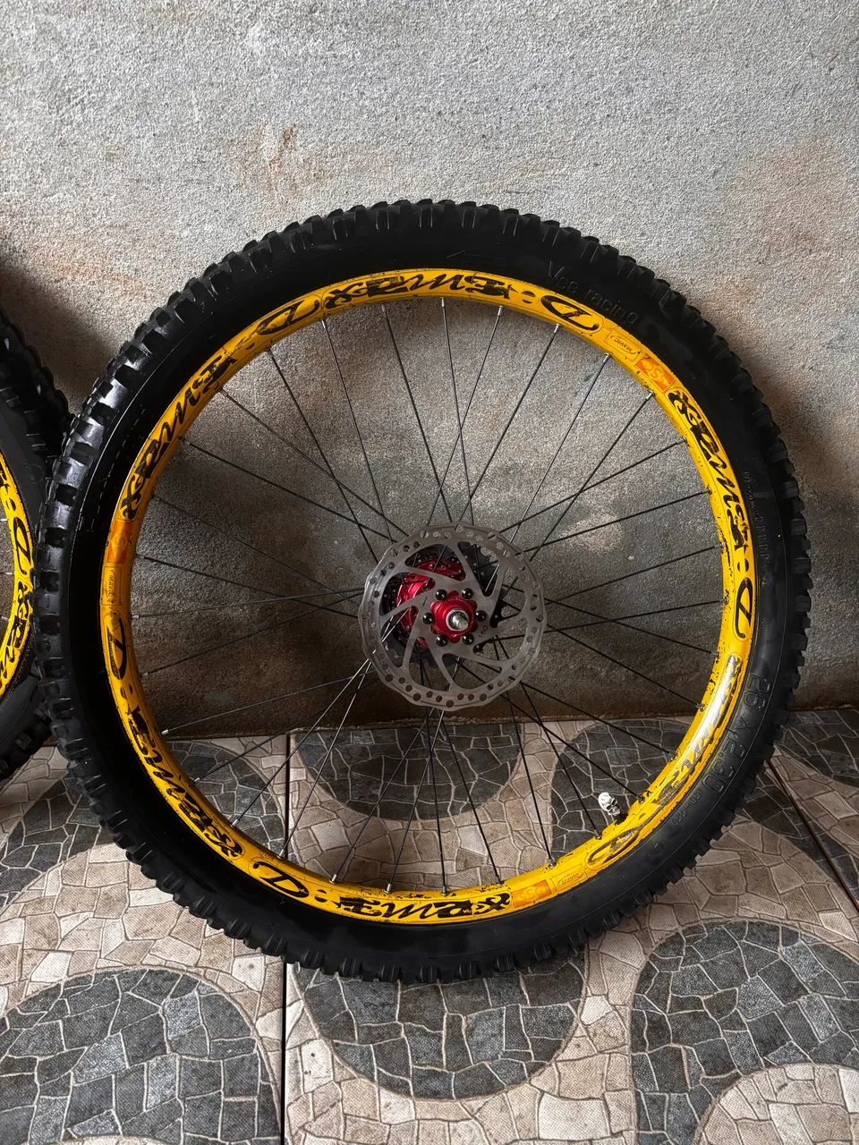 Par de aros Mavic Deemax completos - Foto 3