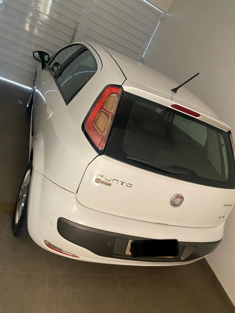Fiat Punto ESSENCE 1.6 DUALOGIC FLEX 2014