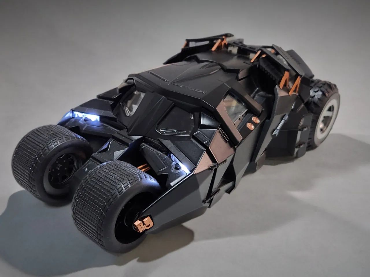 Batmóvel Tumbler - Escala 1/24 Metal