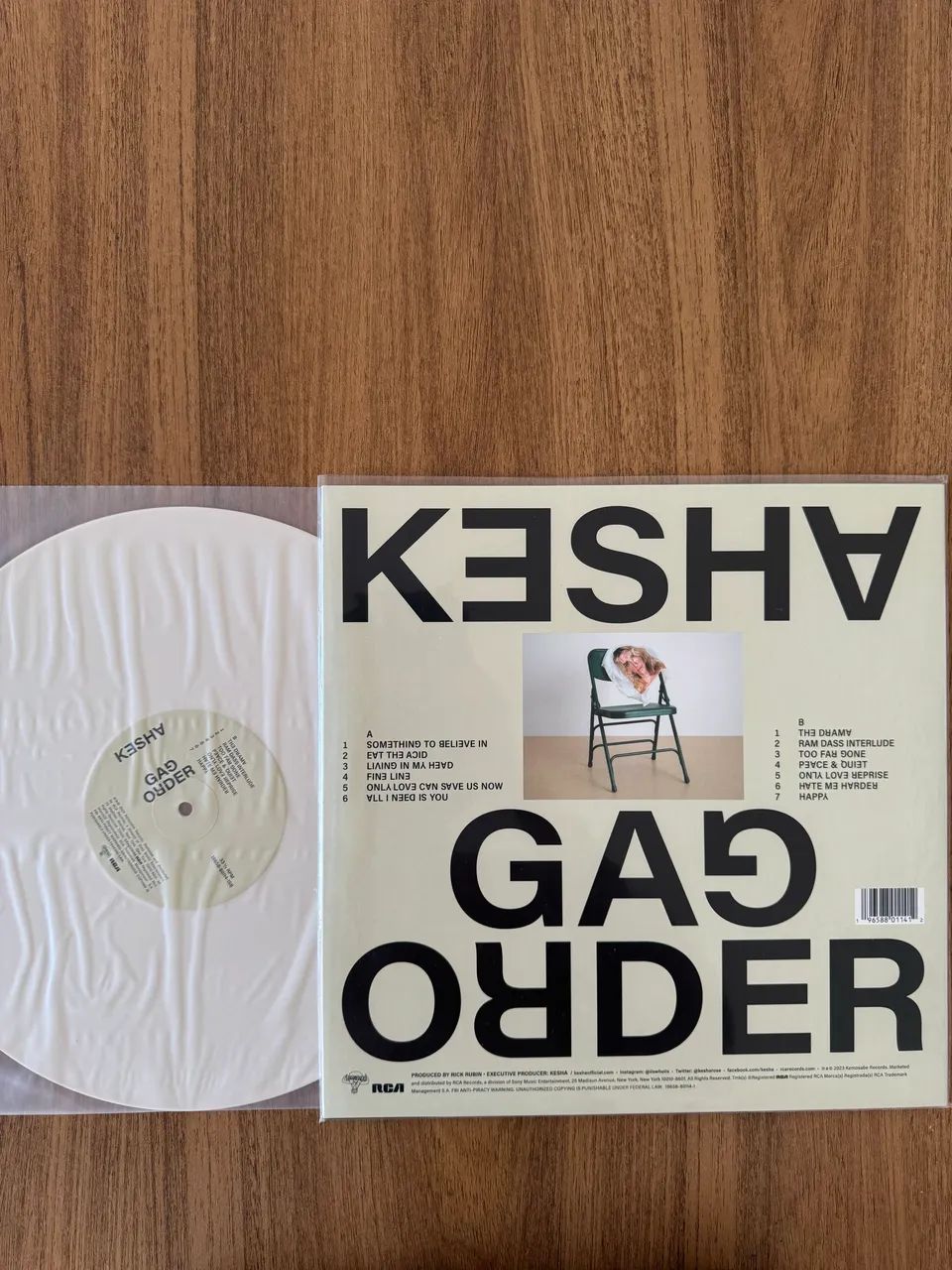 Kesha - Gag Order - Foto 2