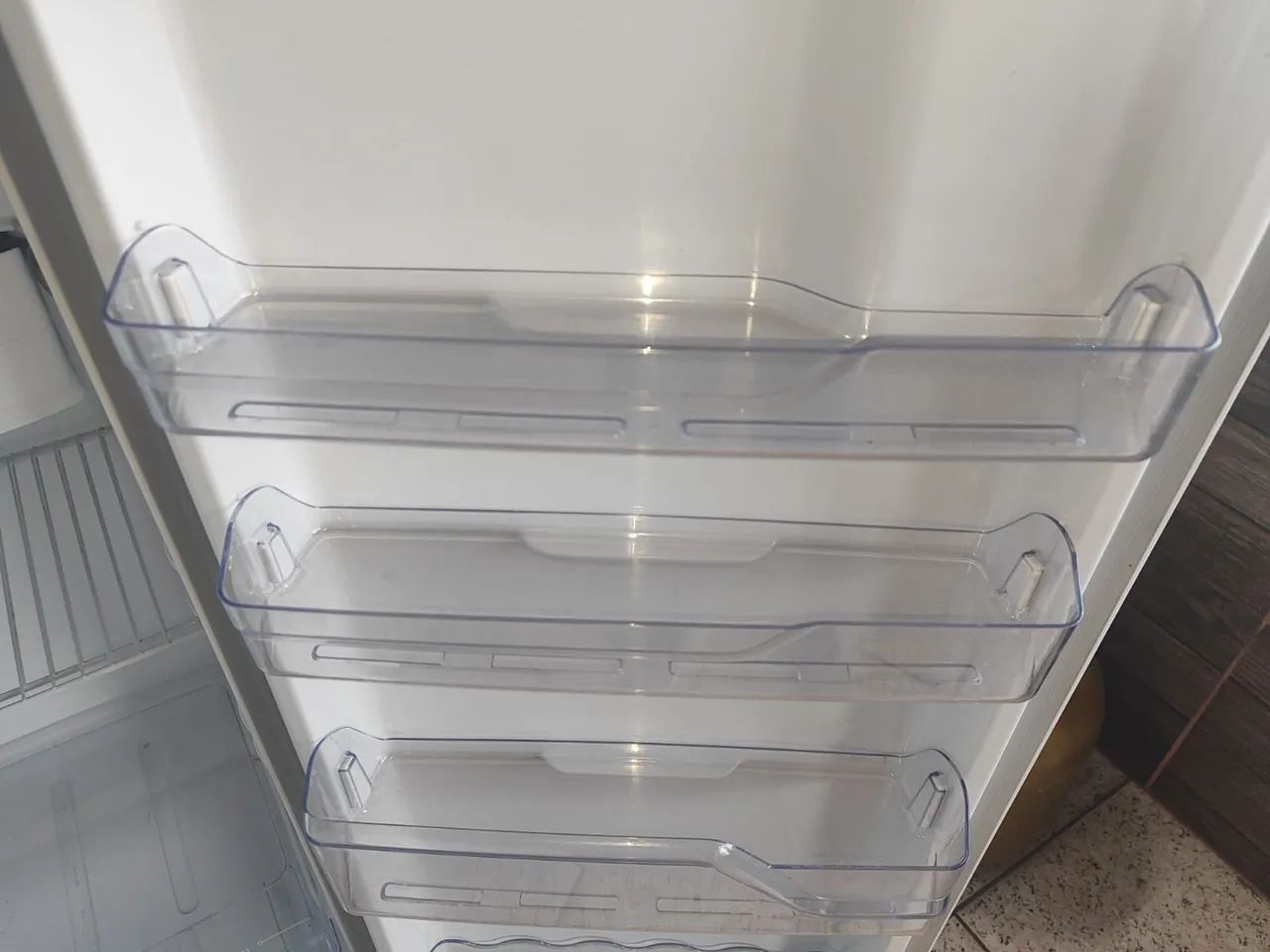 Geladeira 240L Eletrolux - Foto 5