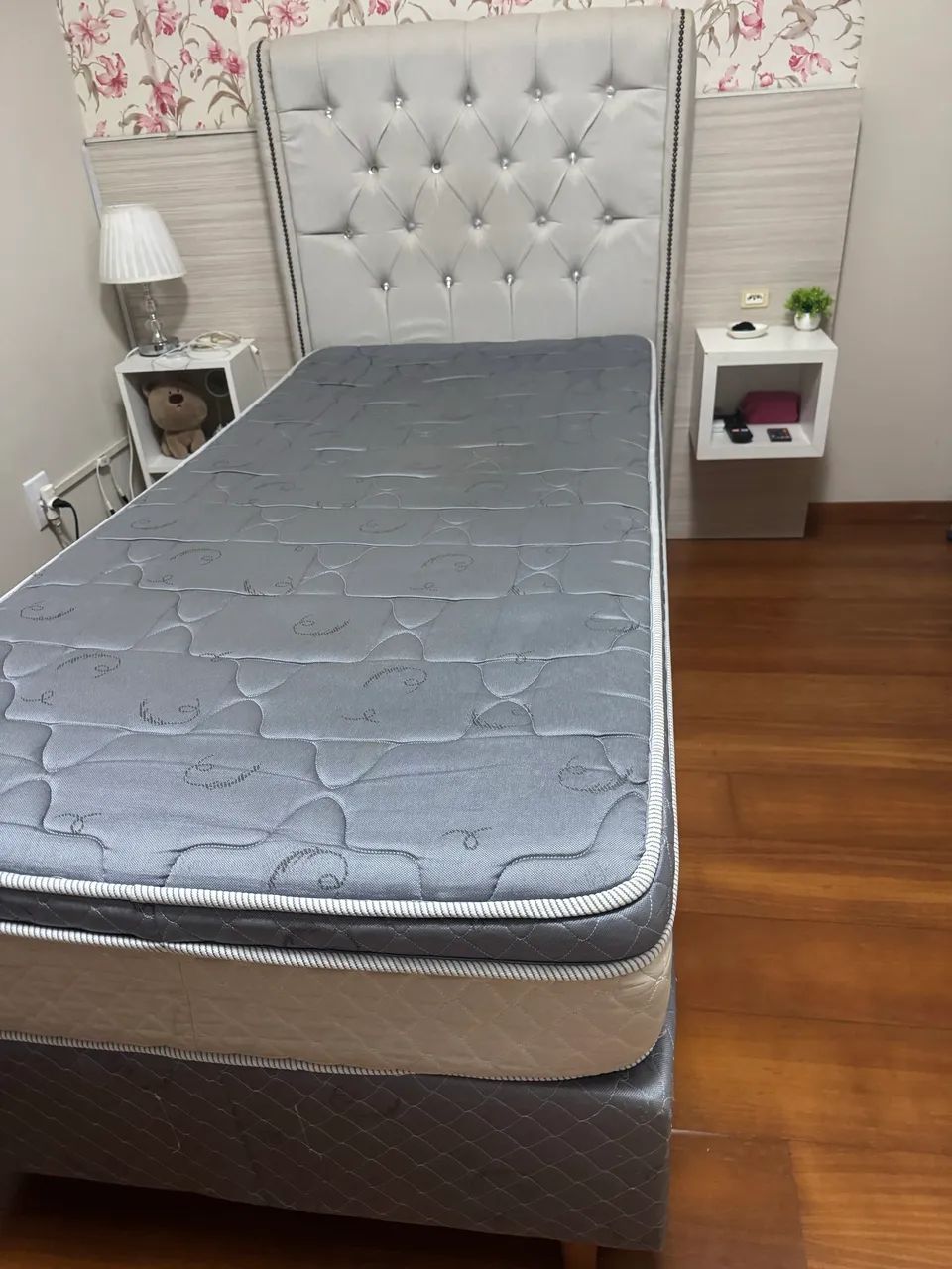 Vendo cama de solteiro com auxiliar e cabeceira  - Foto 5