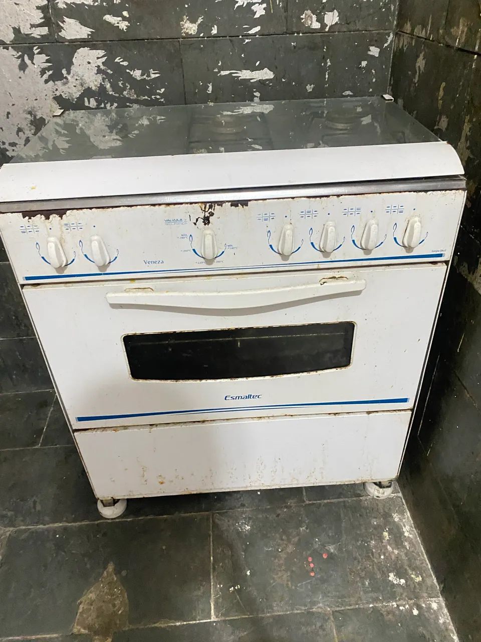 Vendo fogão