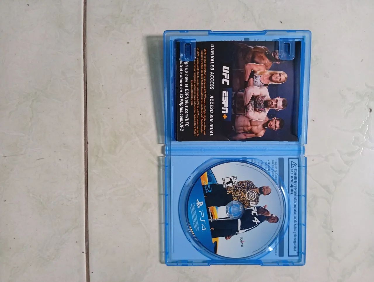 UFC 4 - PS4 - Foto 2
