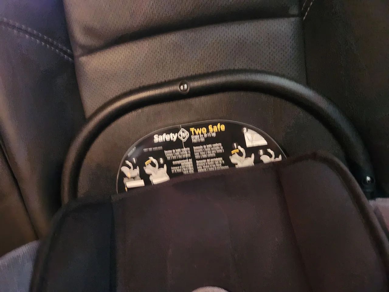 Bebê conforto Two Safe + Base Isofix - Foto 4