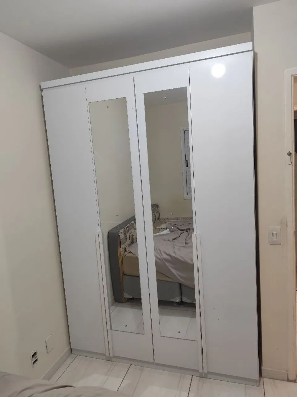 Guarda Roupas Solteiro 4 portas