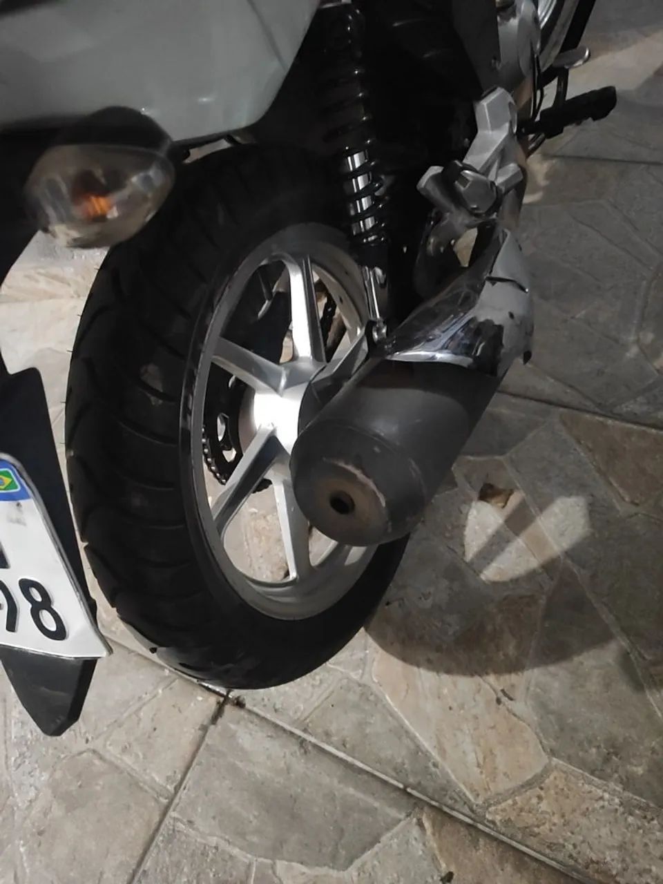 160 cargo toda equipada  - Foto 4