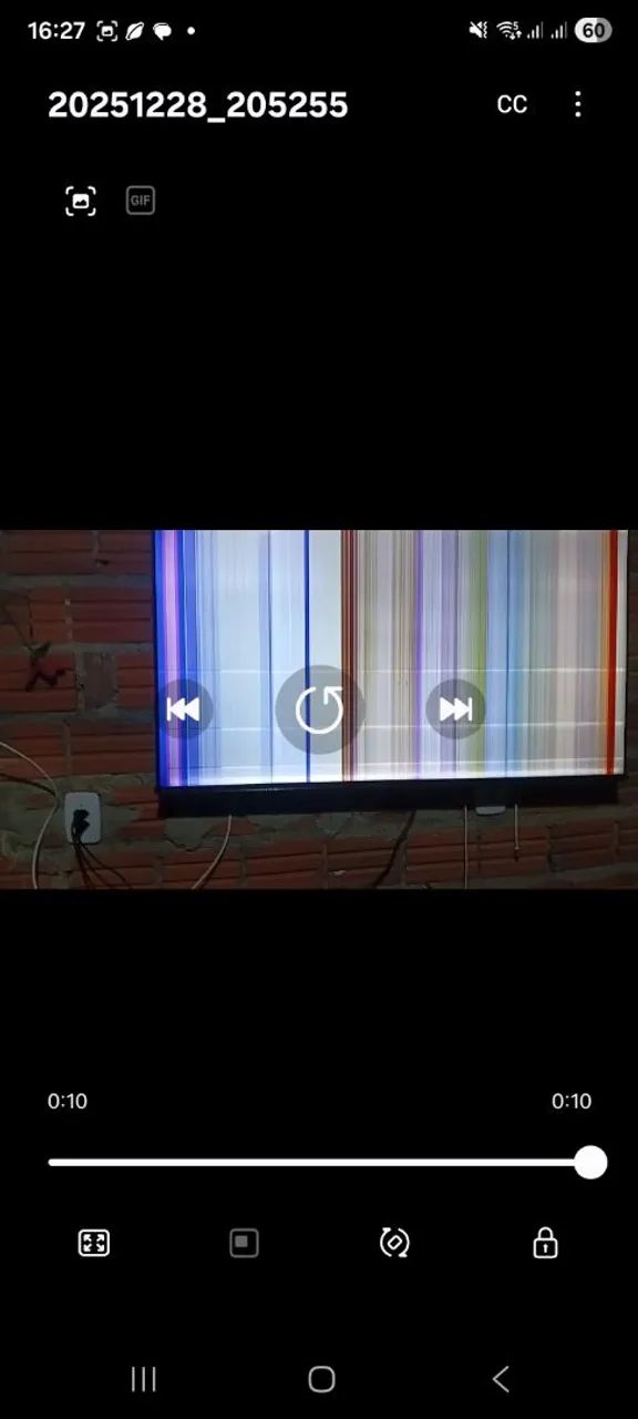 Televisão toshiba 50 polegadas com defeito no display  pra retirada de peças  - Foto 2