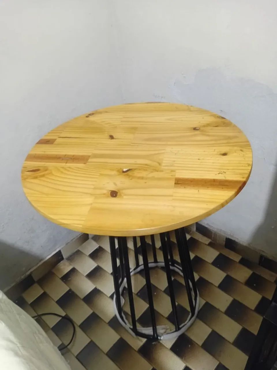 Conjunto de cadeira e mesa - Foto 2