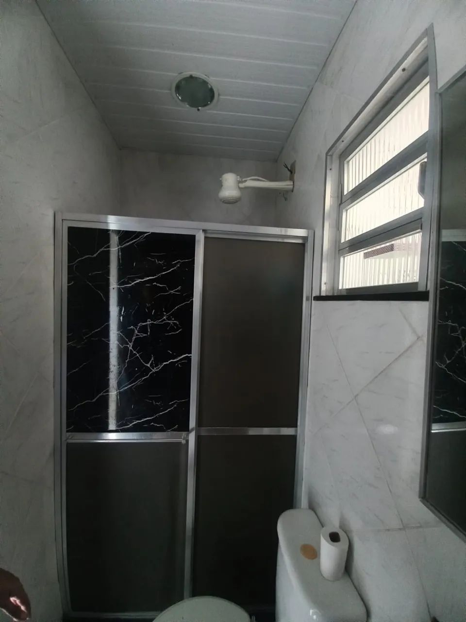 Alugo casa na rua Moreira - Foto 2