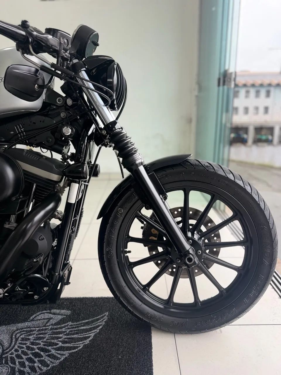 Harley Davidson Xl 883N IRON - 2010 IMPECÁVEL  - Foto 3