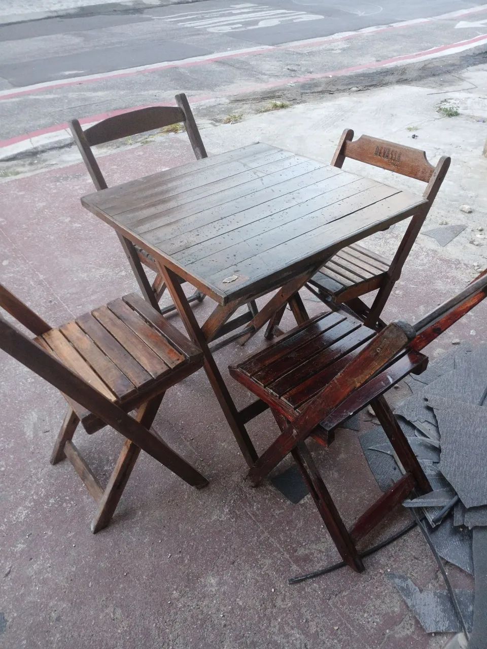 Conjunto mesa dobrável c/cadeiras  - Foto 5