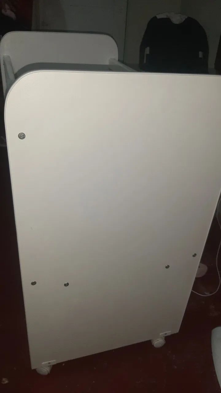 Vendo mini berço com colchão 100$.    * - Foto 2