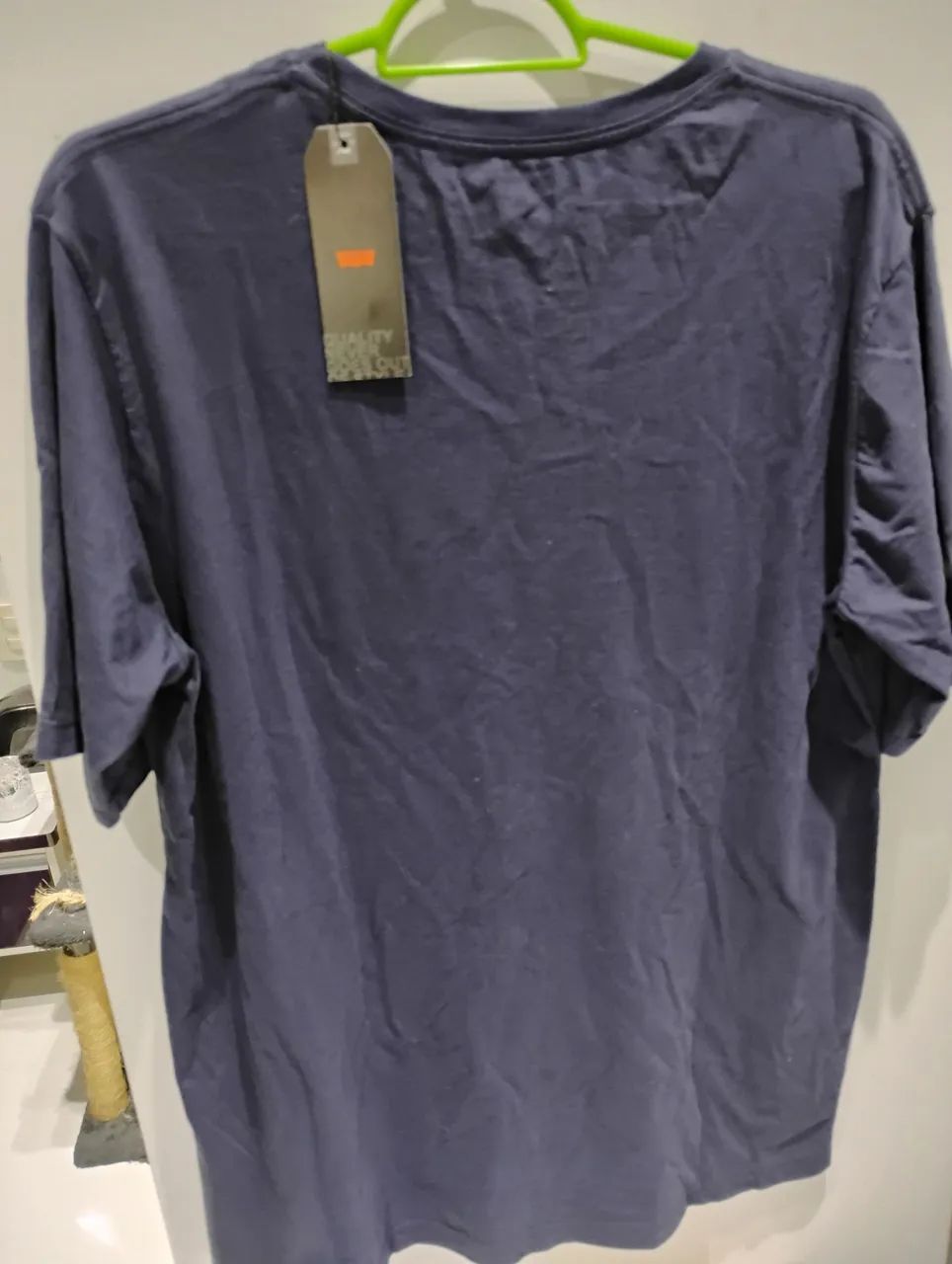 Camiseta Levis - G - Foto 3
