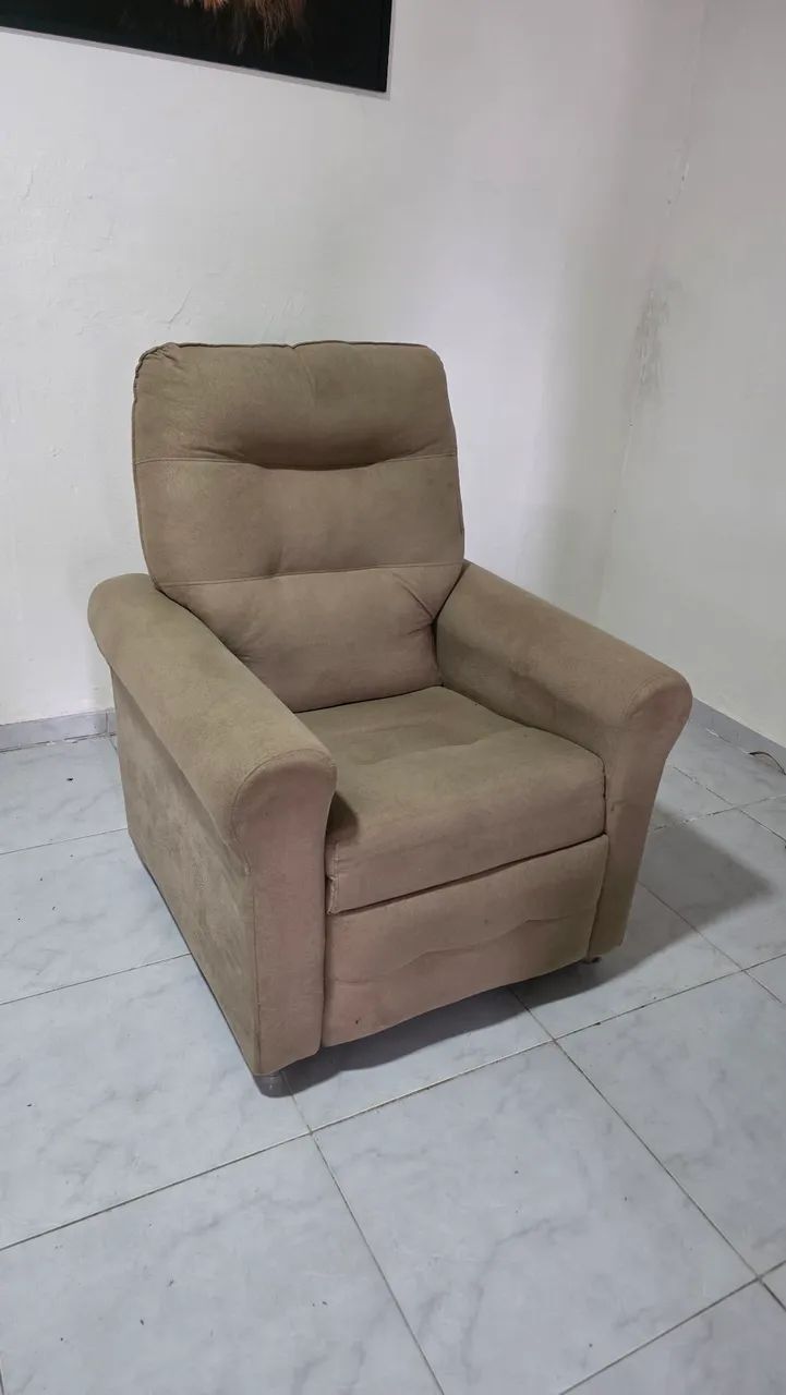 Poltrona confort reclinavel em veludo super confortável,