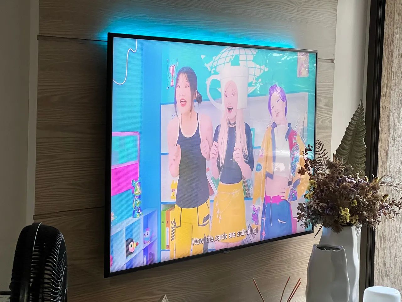 Tv Samsung 65 com defeito (linhas)