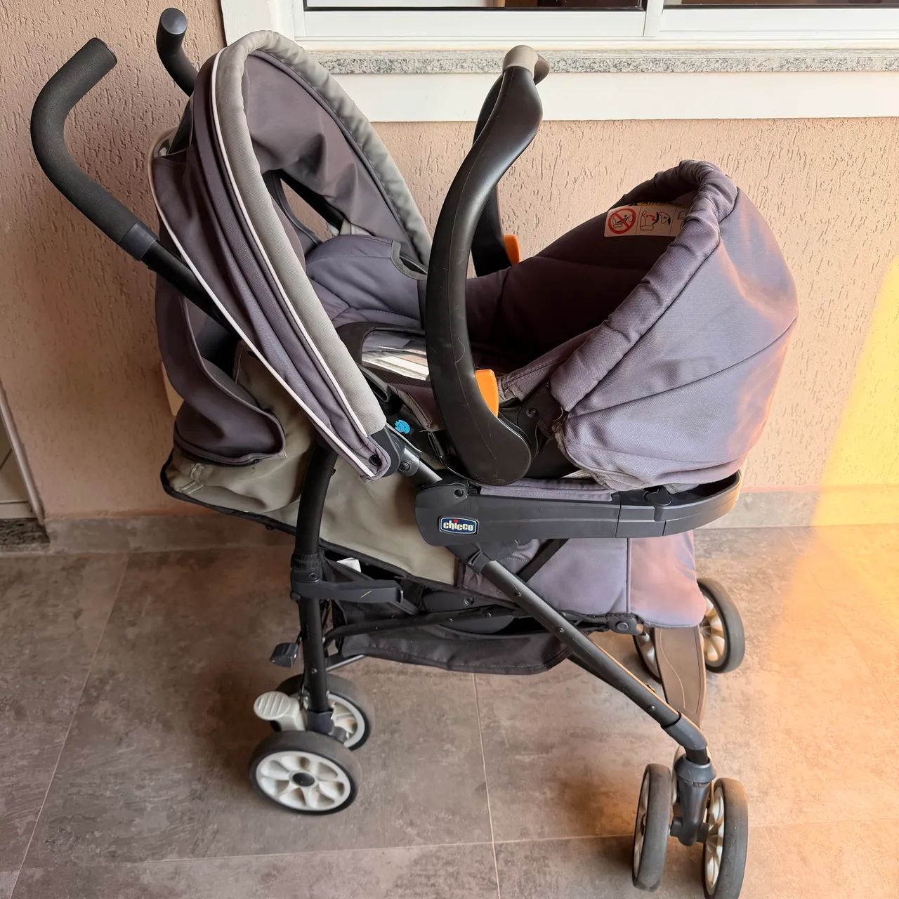 Bebê Conforto + Carrinho para Bebê Chicco. - Foto 3