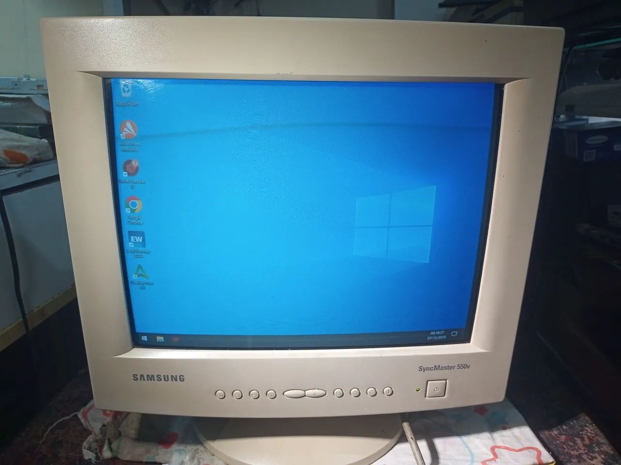 Monitor CRT Sansung analógico 15 polegadas funcionando perfeitamente 