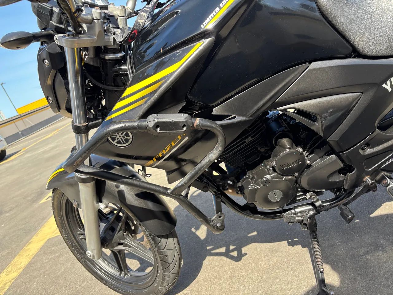 FAZER 250 YS Edição limitada  - Foto 2