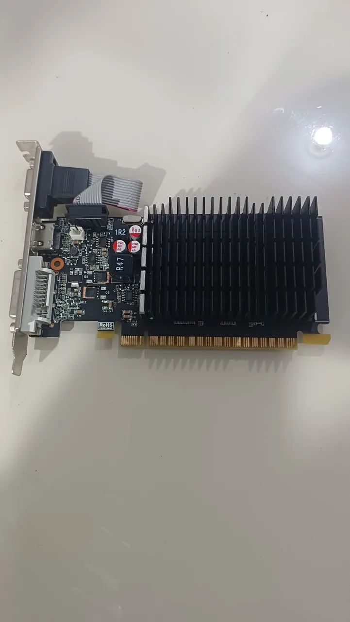 Placa de vídeo gt710 2gb  - Foto 3