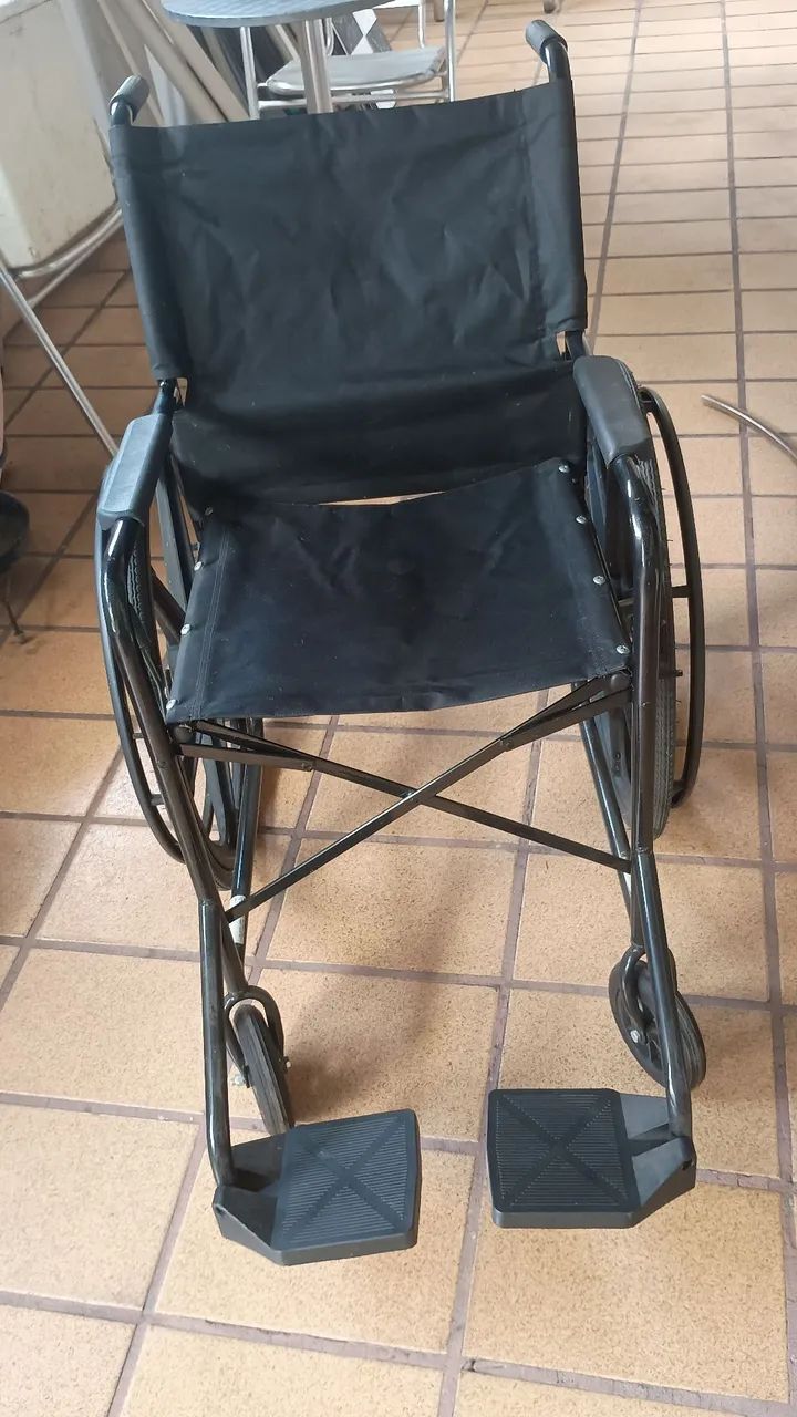 Cadeira de rodas - Foto 2