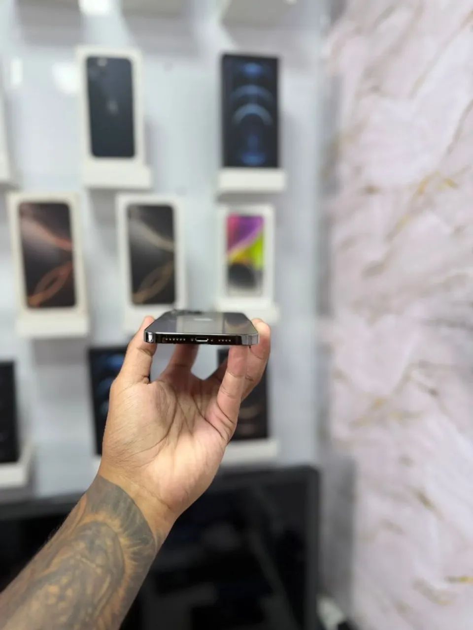 IPHONE 13 PRO MAX 128GB PRETO<br>R$ 2.999,00 - Foto 2
