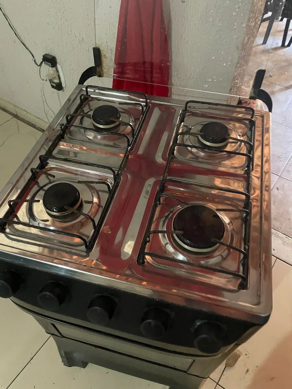 Fogão 4 bocas funcionando tudo as 4 bocas e forno  - Foto 4