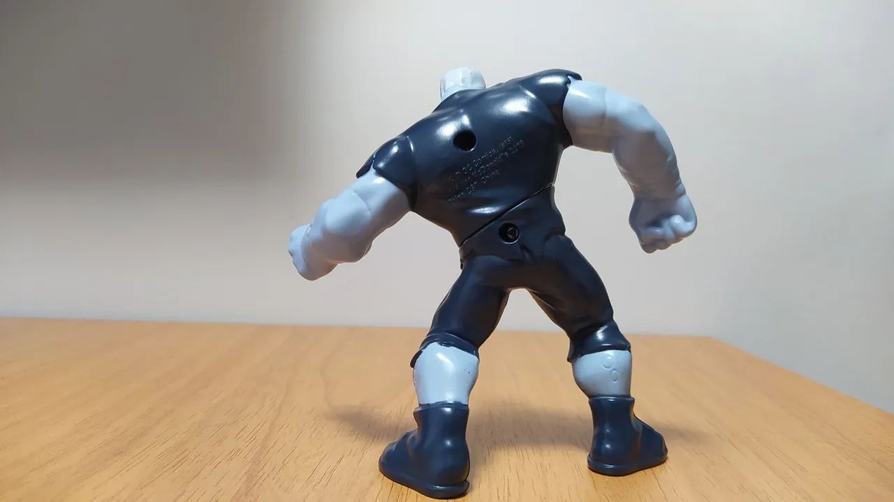 Boneco Solomon Grundy DC McDonald's 2018 - Foto 4