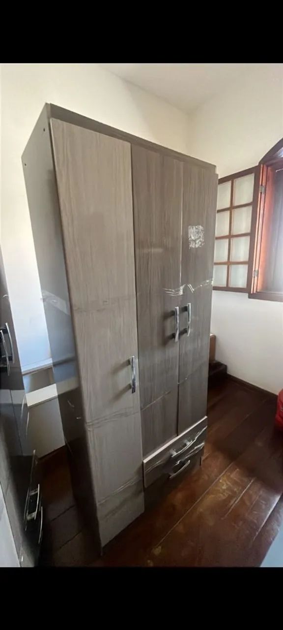 Guarda roupas 3 portas