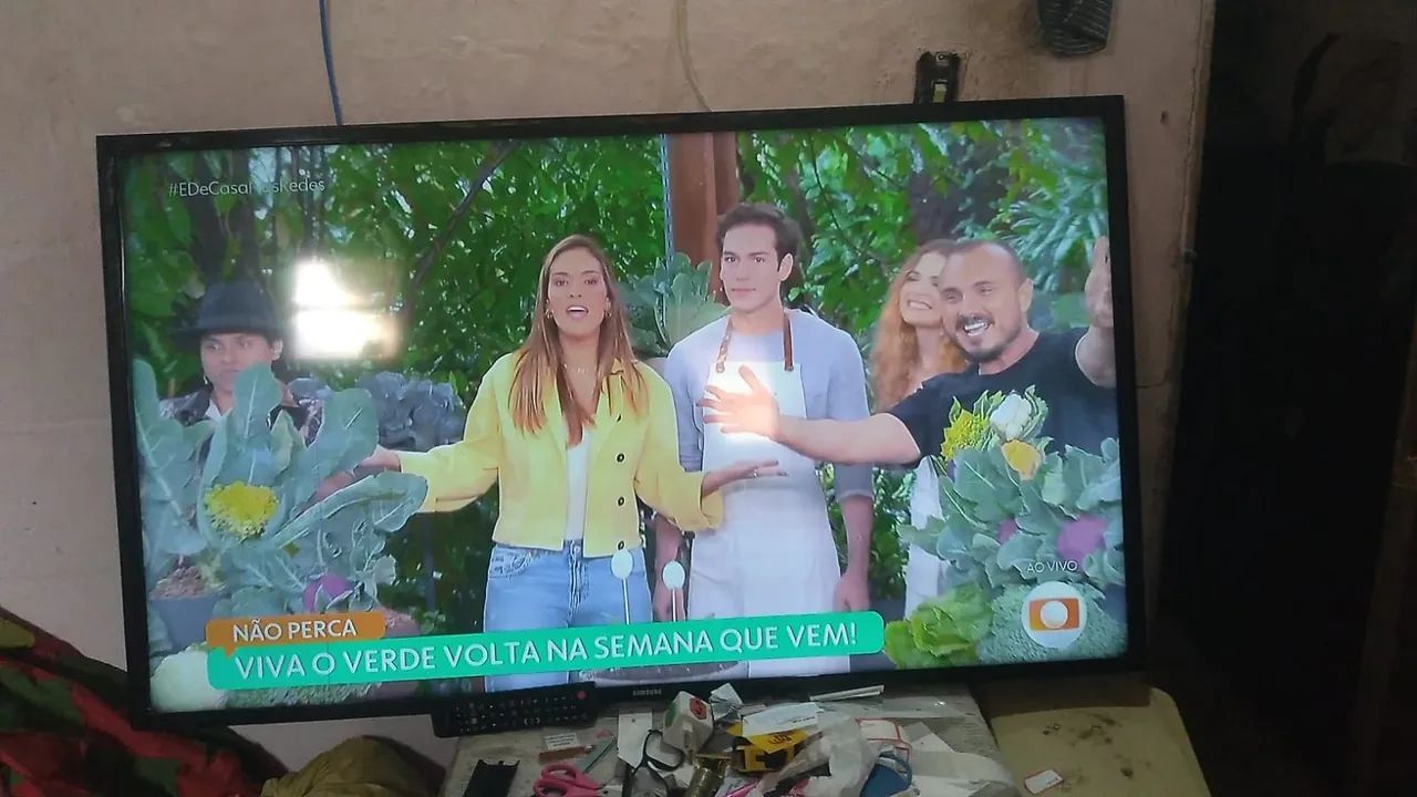 Tv Samsung 47 polegadas com controle - Foto 3