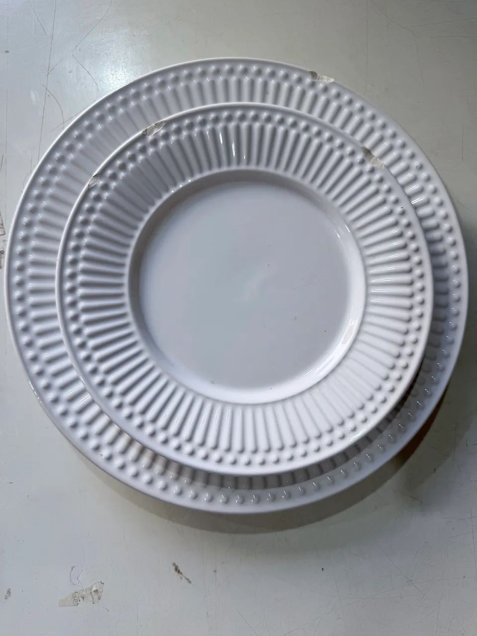 Pratos de porcelana Jantar e Sobremesa 