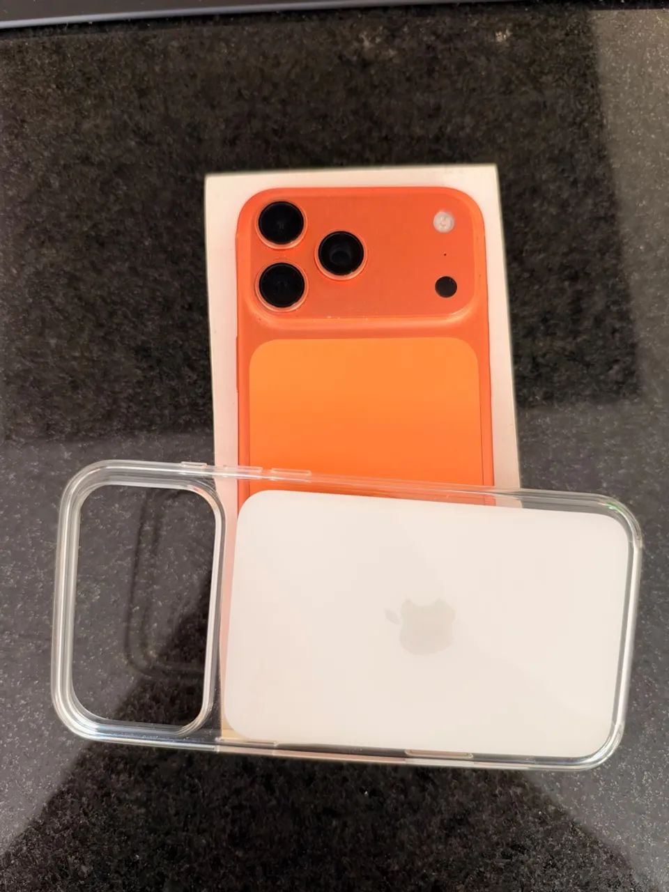 iPhone 17 Pro Max 256GB - Laranja - Foto 3