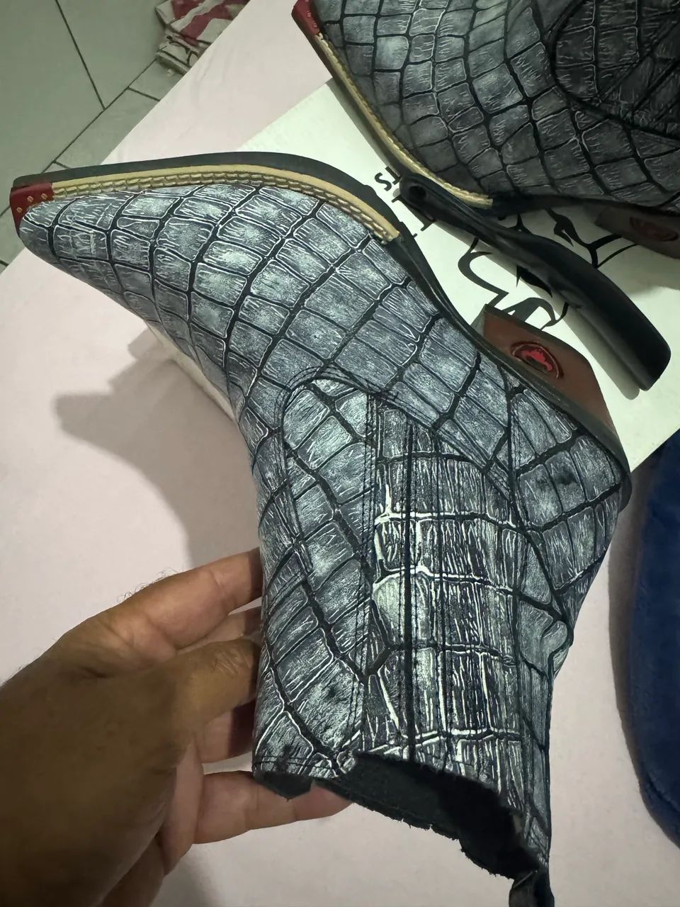 Par de botas coutryn, couro especial para curtir - Foto 2