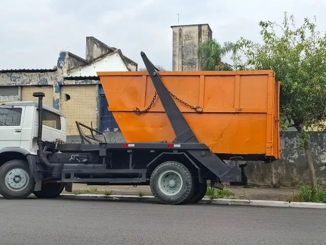 Caçamba para Poliguindaste com porta trazeira 