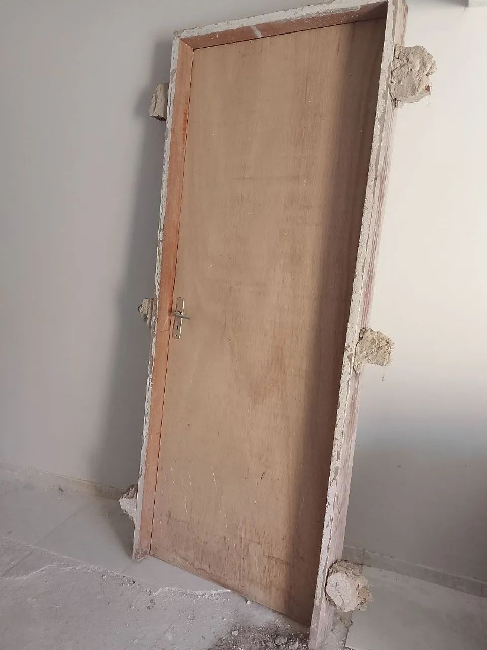 Porta quarto e janela 