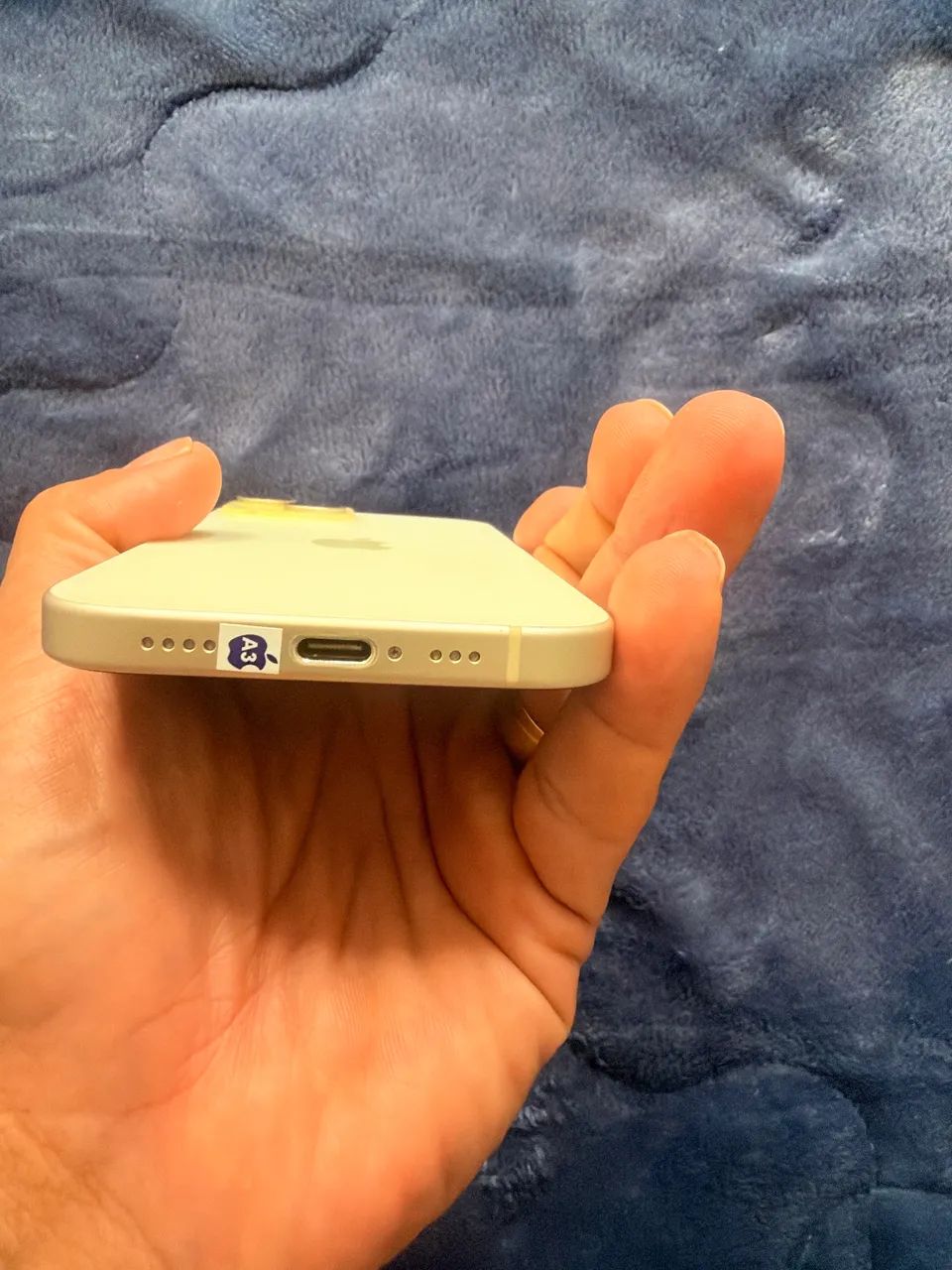 iPhone 15 128g bateria 92% cor amarelo  - Foto 4
