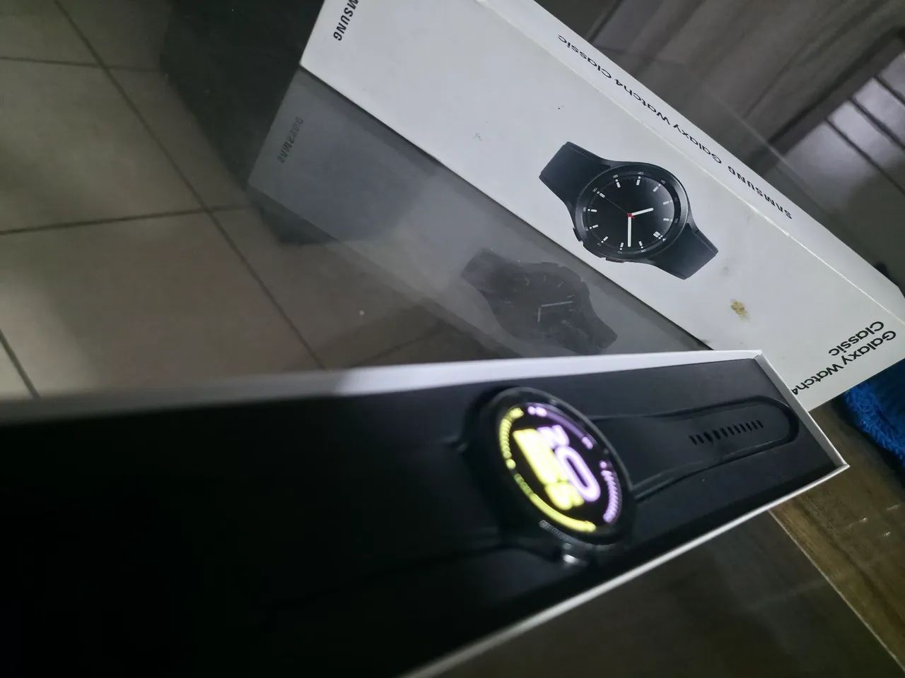 Samsung Galaxy Watch4 Classic USADO - Foto 3