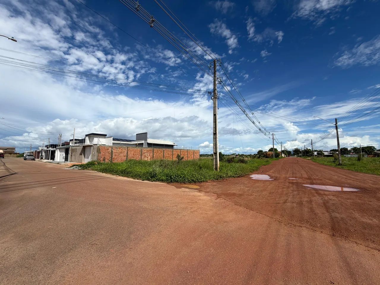 Vende-se terreno de esquina no cidade satélite com 375 m2 todo documentado 