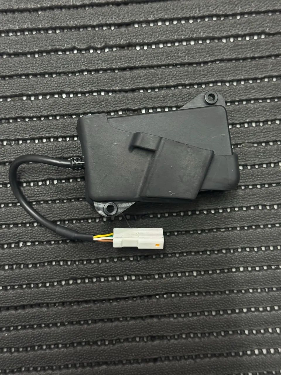 Módulo de conectividade original Triumph 
