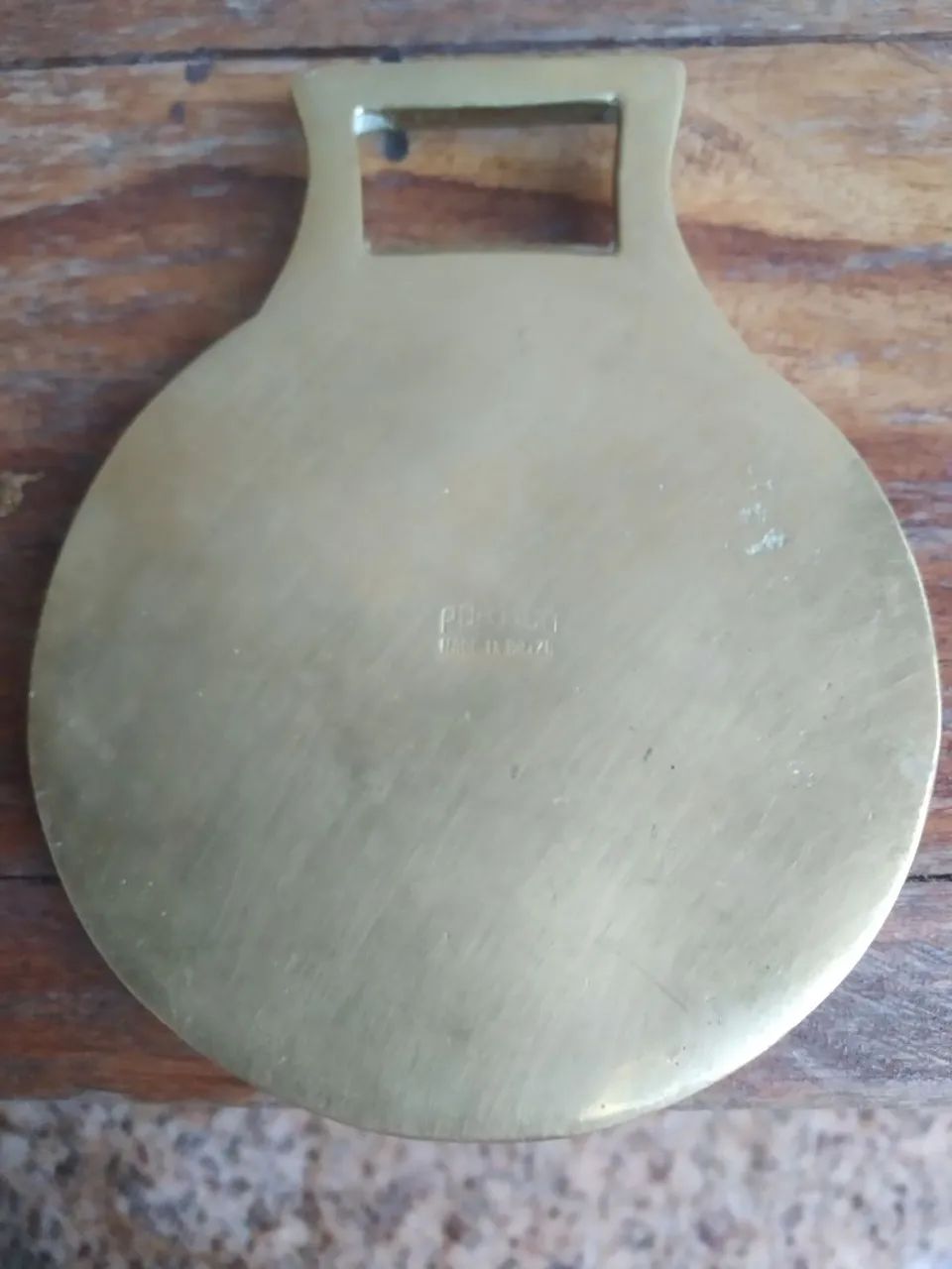 Medalha ou abridor em bronze - LEIA - Foto 2