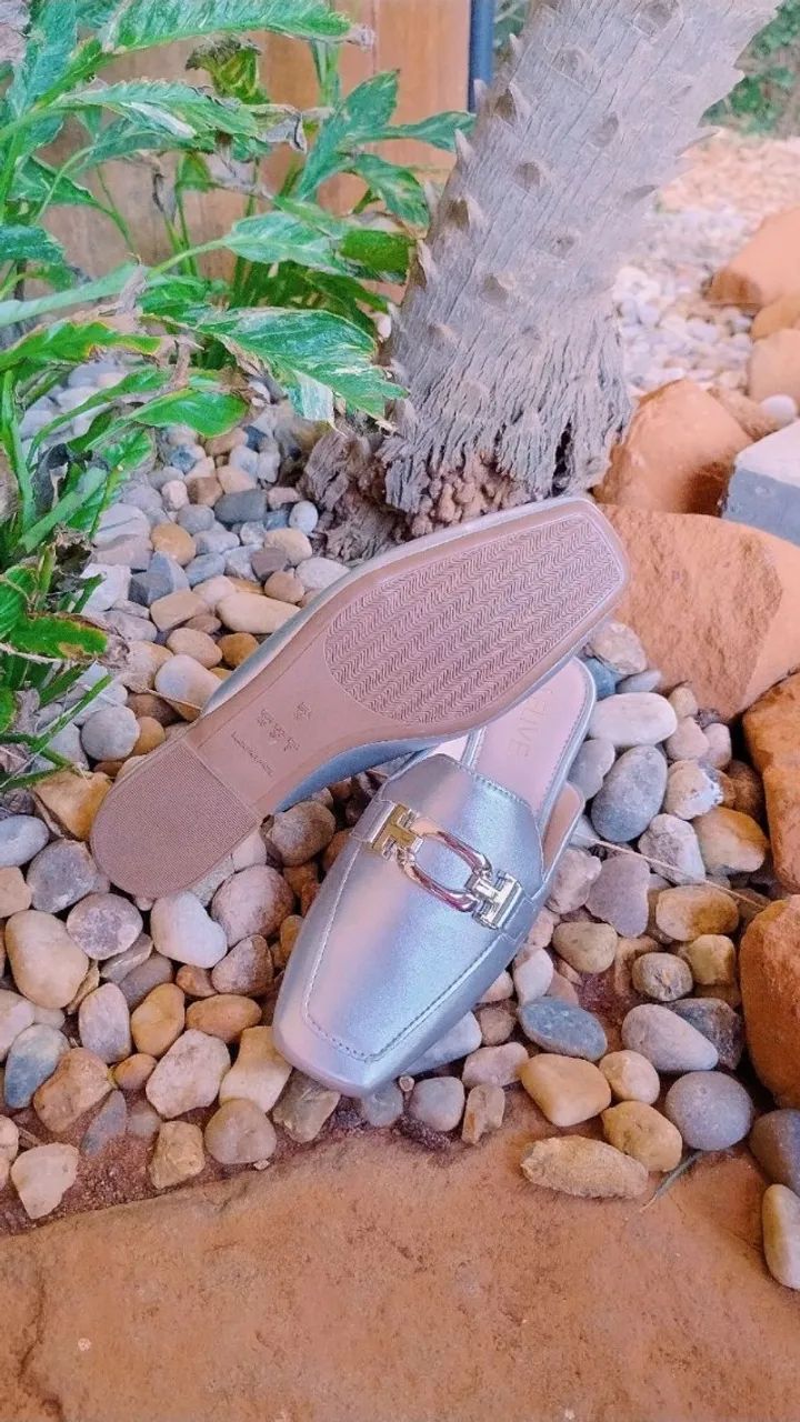 Mule Prata Metalizada com Fivela da Lelive - Foto 4