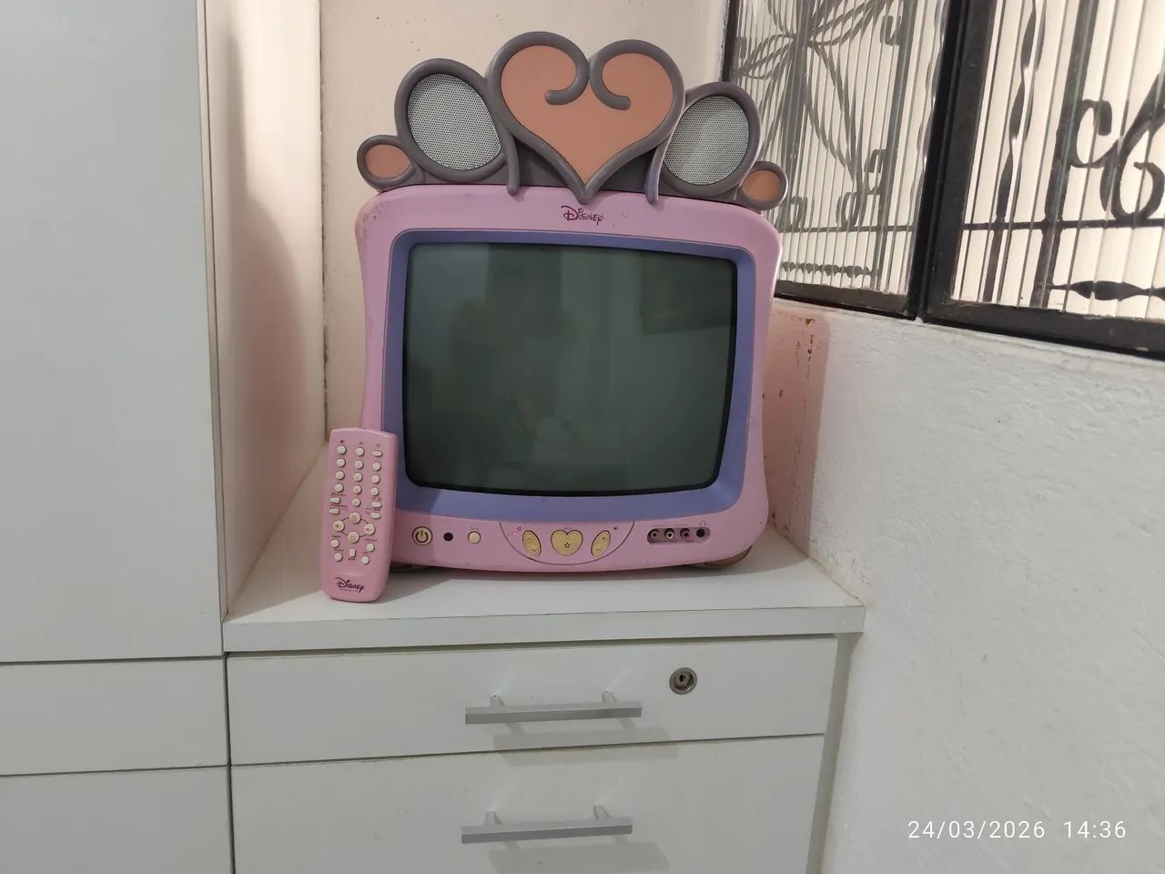 Tv da princesa Disney com controle remoto original  - Foto 5