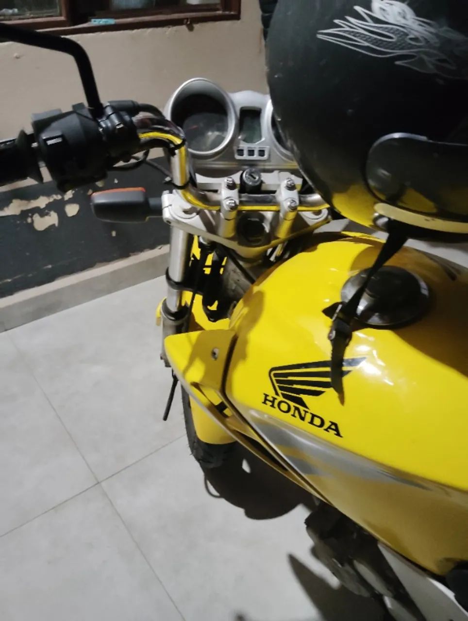 CBX 250 Twister  - Foto 2