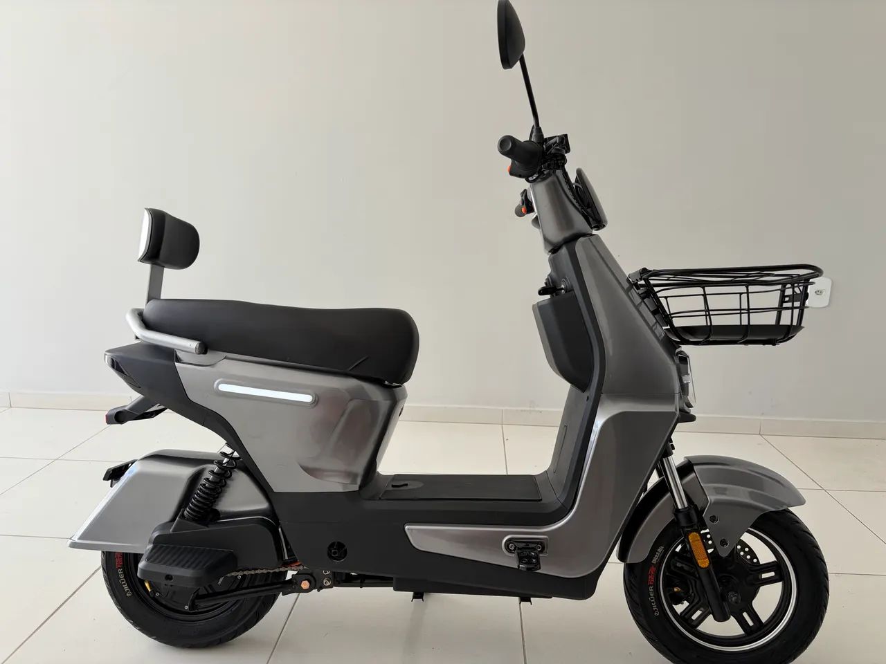 Motinha elétrica zero km 1000 watts bateria de lítio  com Bluetooth vem com nota fiscal 