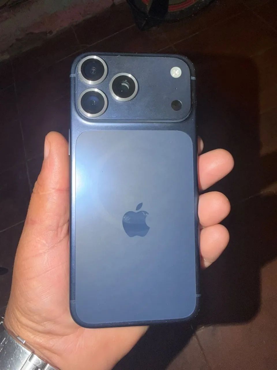 Troco iPhone 17 pro Max 2 meses de uso  - Foto 4