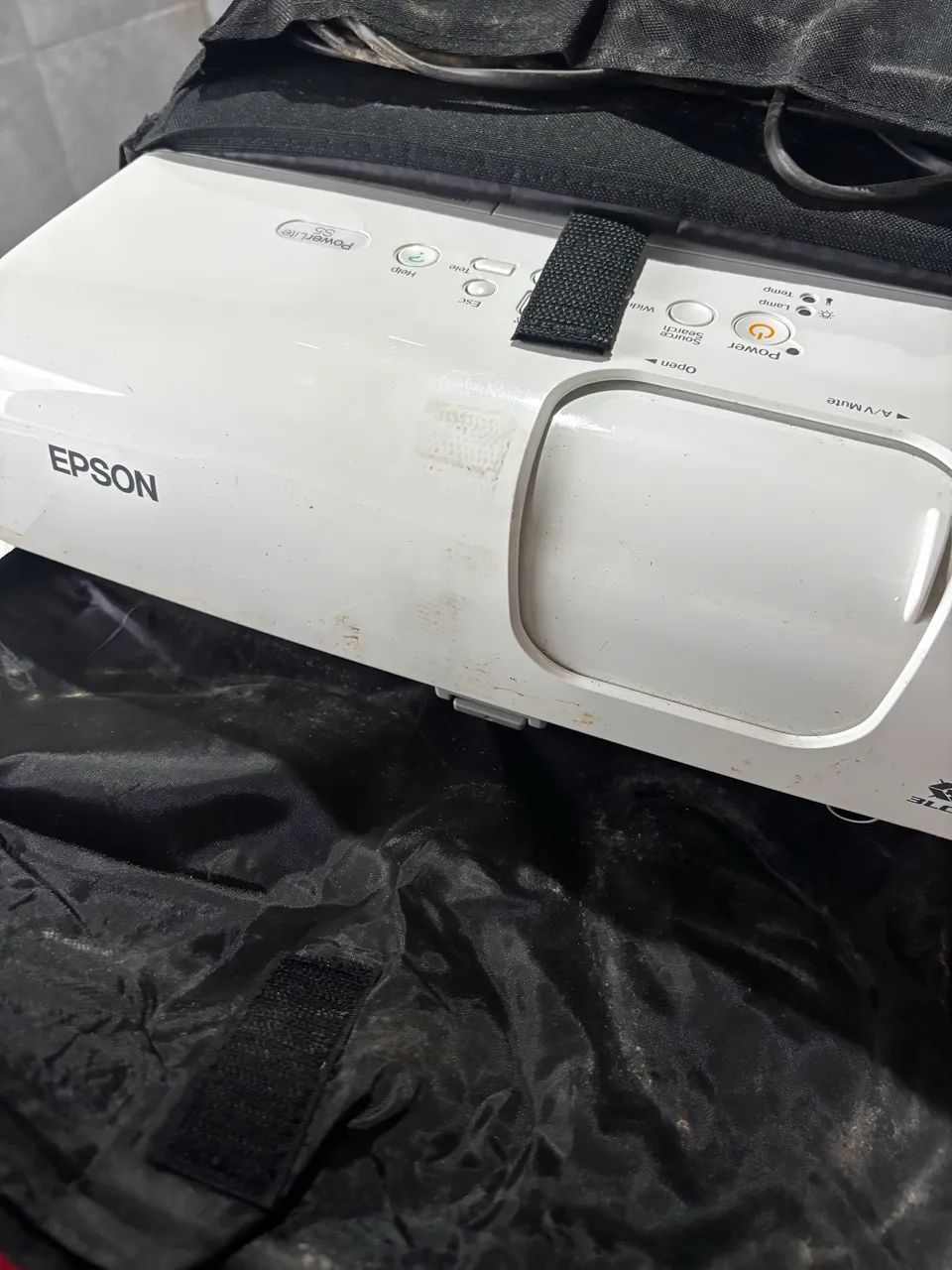 Projetor multimídia Epson PowerLite S5 branco -Usado em excelente estado  - Foto 2