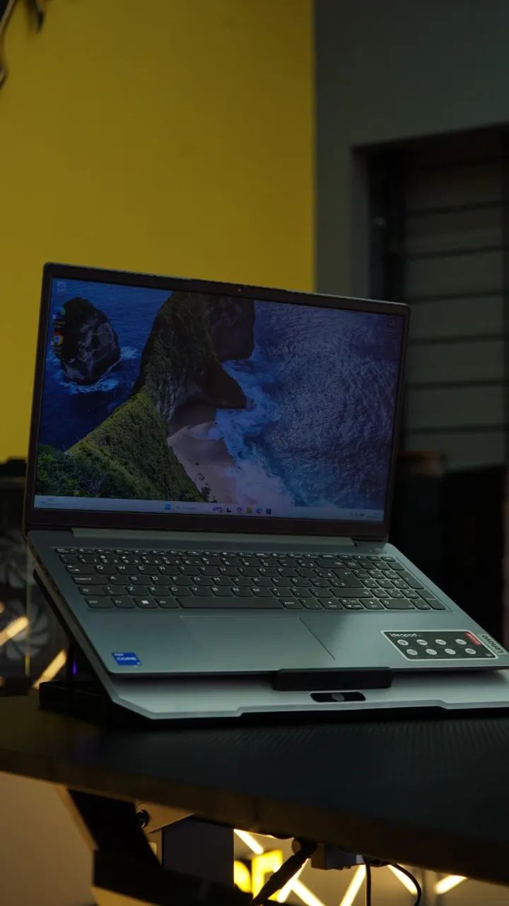 Notebook Lenovo IdeaPad | Intel Core i5-1135G7 | Intel Iris Xe | 24GB DDR4 | NVMe 240GB - 