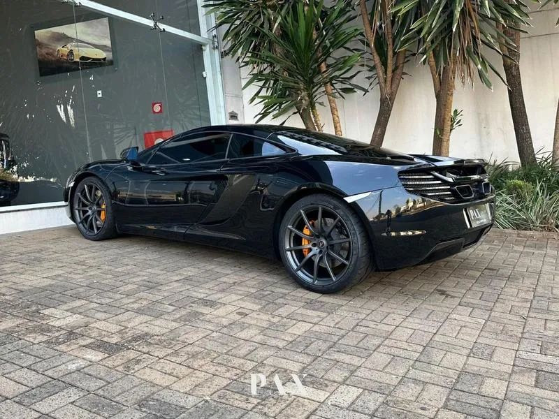 McLaren GT Coupé 4.0 Bi-Turbo V8 2p, foto 3 de 17