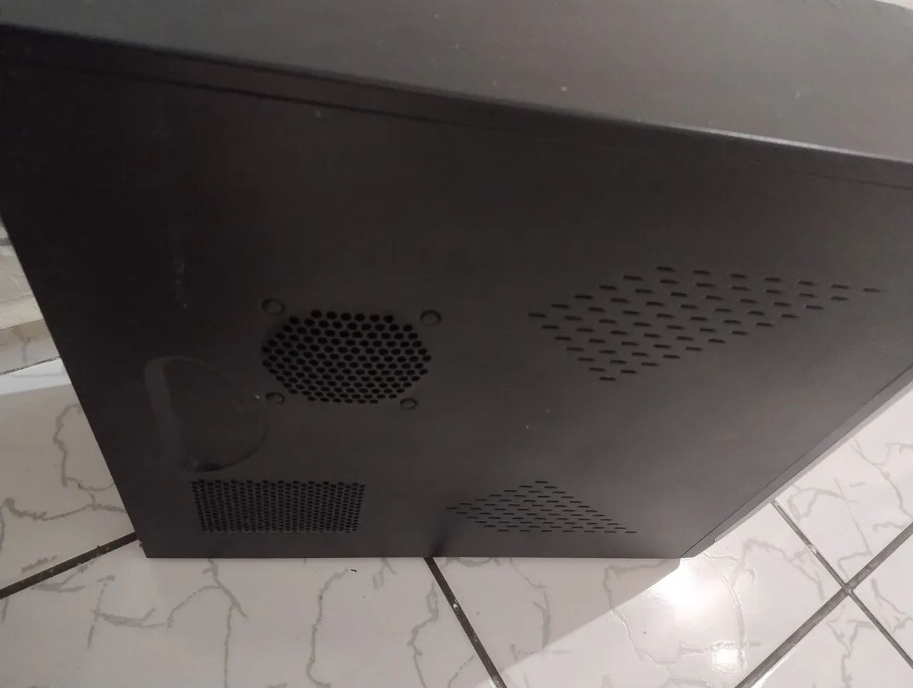 VENDO URGENTE CPU USADO. - Foto 2